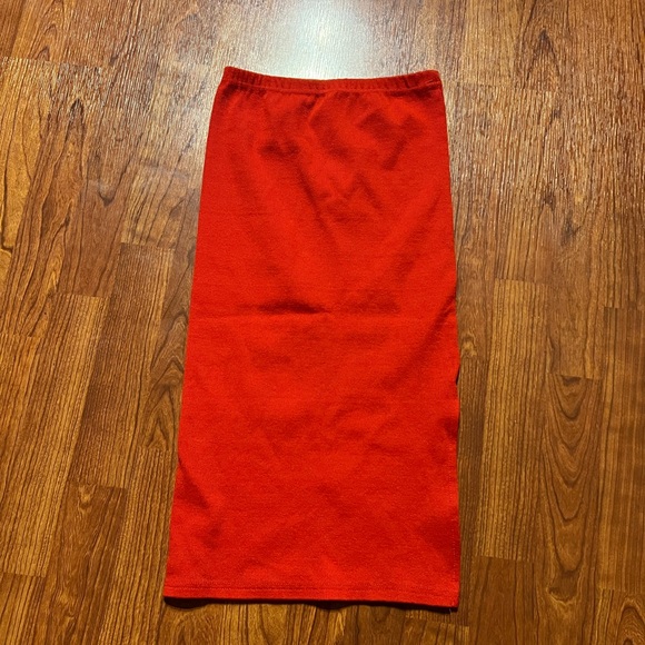 Red Ribbed Midi Skirt - Picture 1 of 1